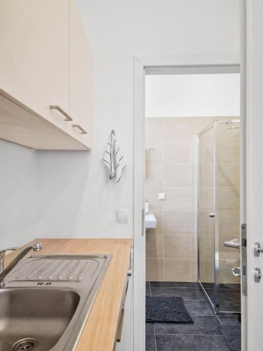 Am Tabor Apartment Wina Bagian luar foto